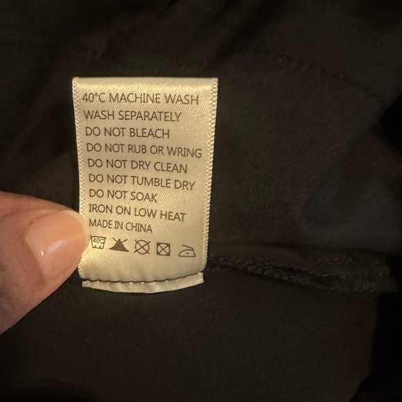 Tronjori Women’s Wide-Leg Culottes - XXL - Black Polyester - Picture 6 of 6